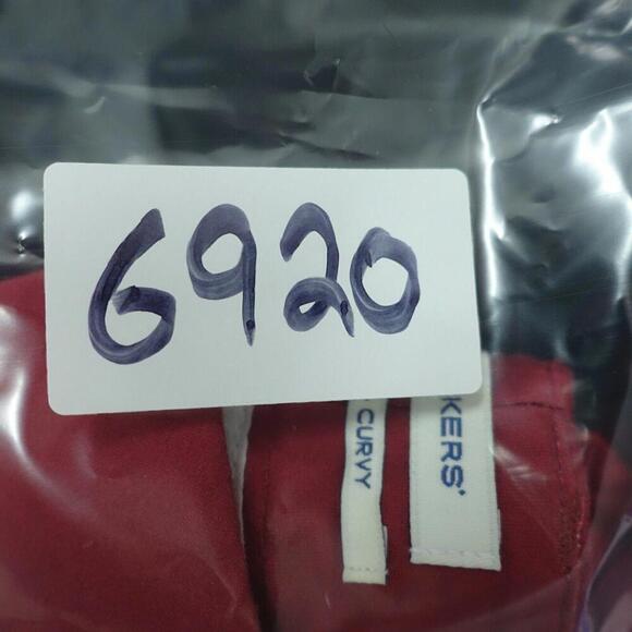 Dockers Metro Capri Pants Women's Size 12 Red Mid Rise Regular Fit Cotton Blend - Picture 8 of 8